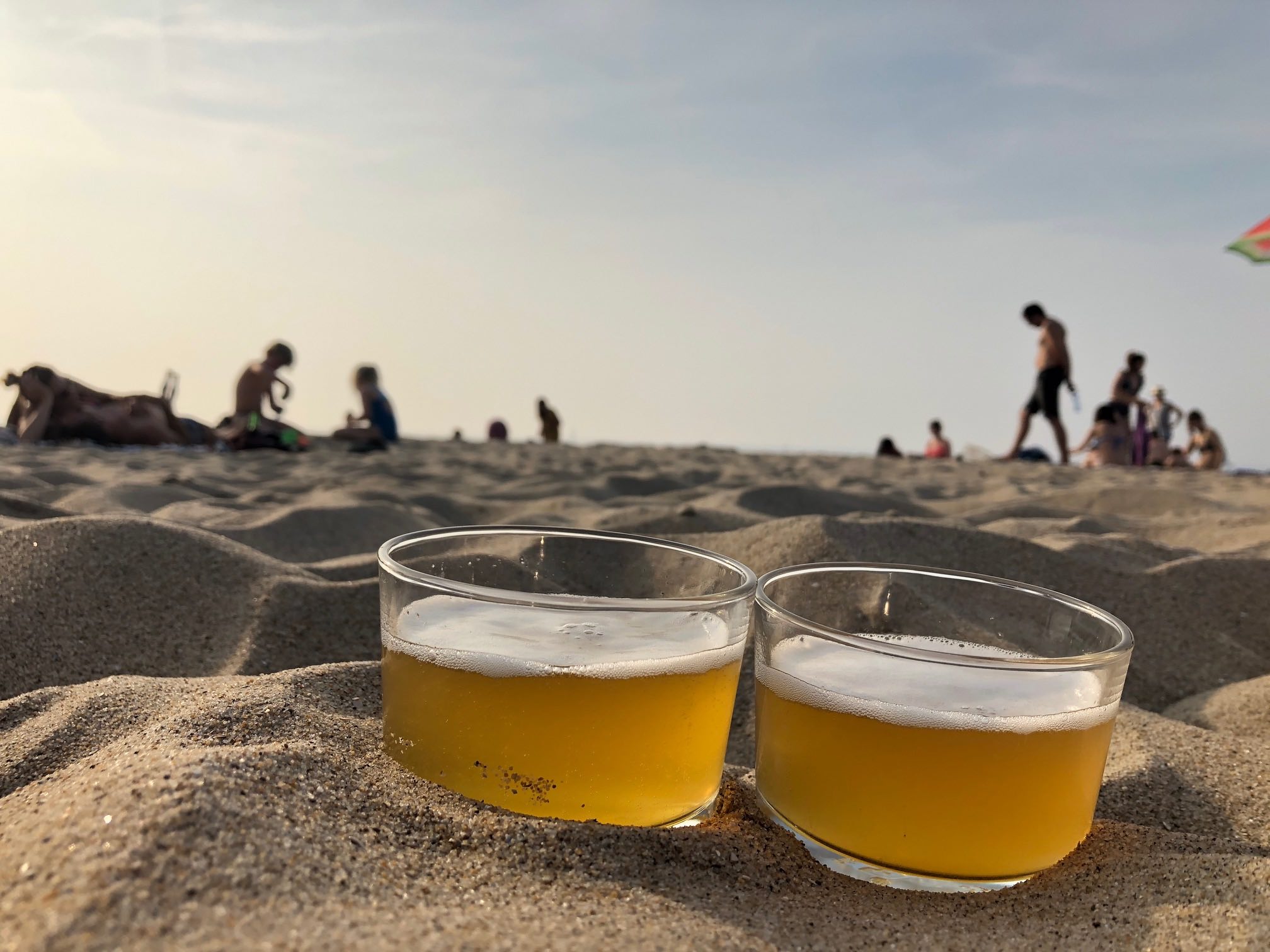 den haag strand bier