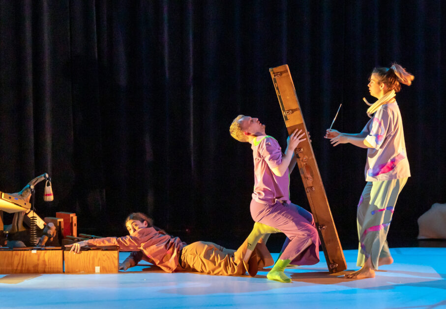 Theater de regentes den haag krokus kabaal voorstelling